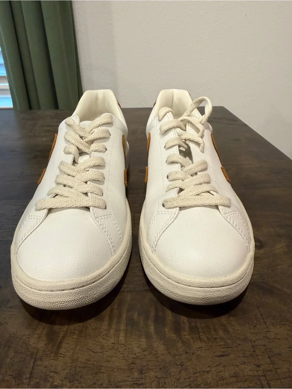 Veja 10 sneakers